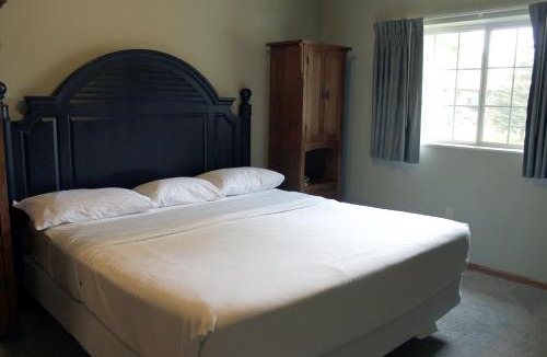 Eagle River House | 2 Bedroom accessible condo