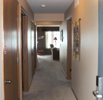 Eagle River House | 2 Bedroom Lower Duck Lake Condo
