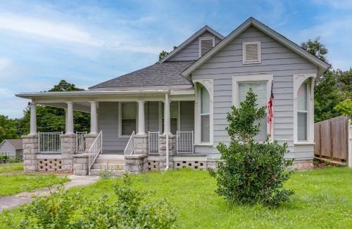 Carthage House | 2 Mi to Spring River Fishing! Quiet Escape w/Yard