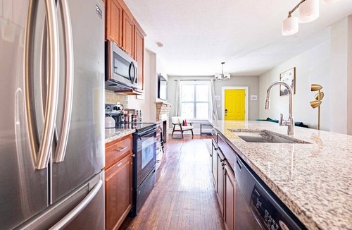 Glen Echo House | 2394 Indiana (SIDE) · Perfect For Groups & Families-5 Bedroom Cozy Home