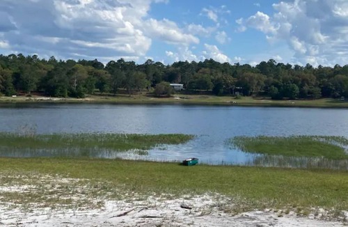 Keystone Heights Cottage | 2BR/2BA Quiet Lakefront Cottage