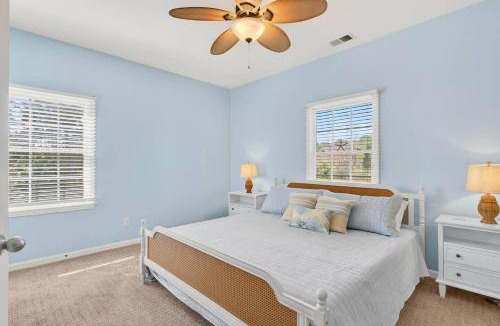 Sea Trail Apartment | 2BR Condo with Golf Views Near Sunset Beach