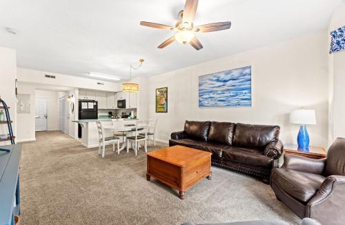 Red Hill House | 2BR Legends Golf Villa - Ground Floor - Pond View