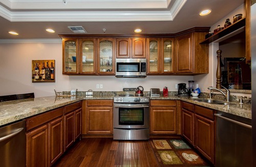 Bullhead City Condo | 3 Bdr Riverfront Casino View Pool Spa Beach Private boat launch, BBQ's 1J