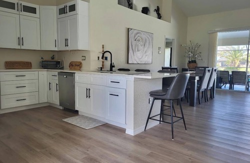 White Marsh House | 3-bedroom house in adorable Rotonda West Visit the Muskoka Modern Retreat