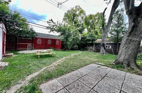 Springboro Apartment | 30 Royal #3 · Royal Treatment Studio near highway