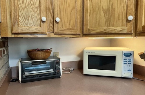North Eastham Cottage | 3BR/1BA Eastham cottage w/backyard, A/C & WiFi