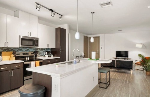 Tempe Apartment | 4BR TWO Modern CozySuites