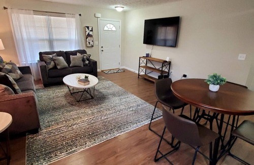 Middletown House | 704 diamond loop new listing