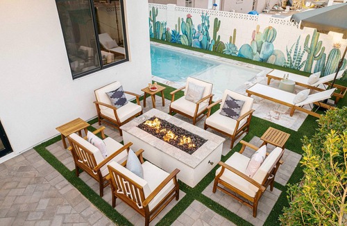 Southwest Village House | A Desert Dream | Perfect Getaway in Old Town!