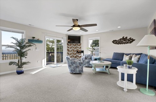 Holly Ridge Cottage | A Turtle's View-Waterfront-Dock-Fenced Yard-Dog Friendly