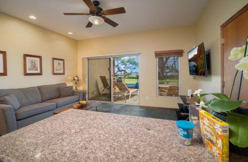 Kihei Apartment | Aloha Aku Bamboo2 Suite - A Serene Retreat by the Shore