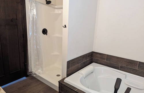 Forest Junction House | Appleton Country home with AC and Wifi