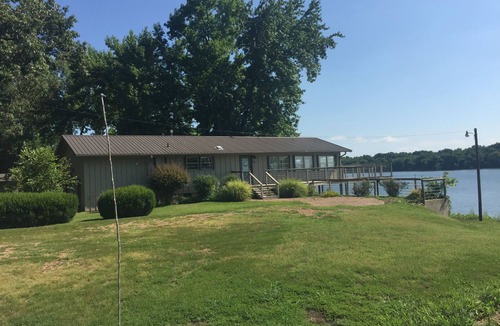Morrilton House | Arkansas River House at the Foot Hills of Petit Jean Mt.