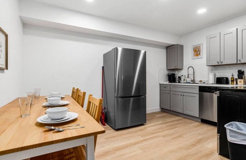 Pueblo Apartment | Artists Collection – Creative Hideaway - Sleeps 6