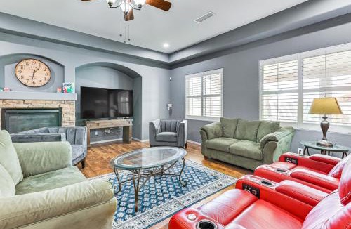 Laveen Village House | Backyard Oasis w/Fire Pit: Laveen Village Retreat