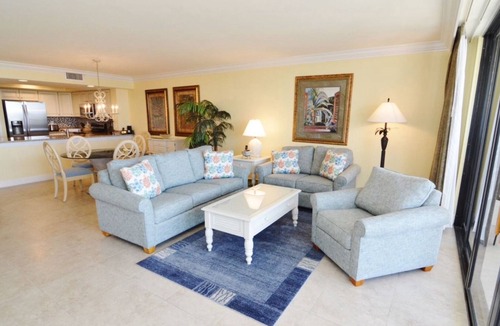 Punta Rassa Condo | Beachfront 10th Floor Resort Condo - Breathtaking views 2b/2b with 2 king beds