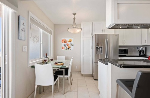 Carpinteria Condo | Beachfront End Unit | Ocean Views, Remodeled Kitchen & Steps to the Sand