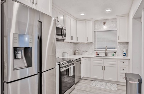 Flagler Beach Cottage | Beachfront home w/private lanai and deck - walk to the beach