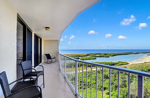 Marco Island Condo | Beachfront two bedroom condominium with spectacular views