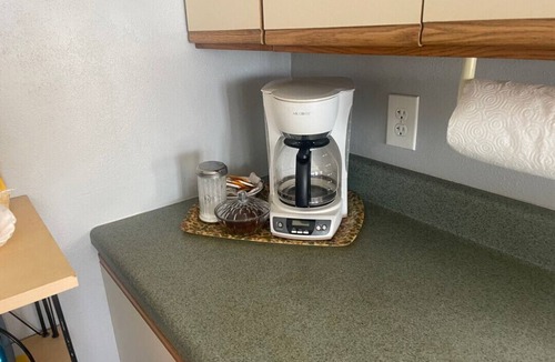 Englewood Apartment | Beachfront Unit-Upstairs-Walking Distance to all Bars and Restaurants