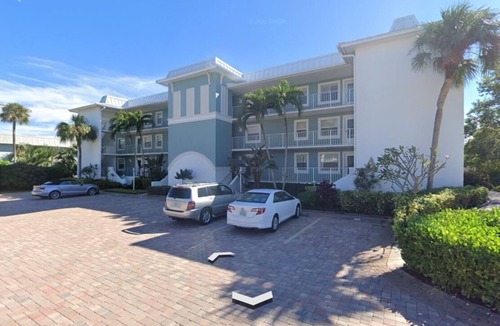 Royal Harbor Condo | Beautiful Condo on Naples Bay
