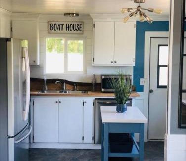 Port Hadlock House | Beautiful Oceanview Retreat 2 Bedroom Home