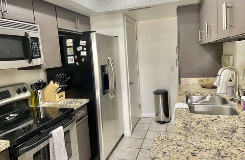 Camelback East Condo | Beautiful & Quiet 2 Bed Condo in Excellent Location!