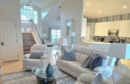 Fort Myers House | Beautiful Waterfront Golf House!