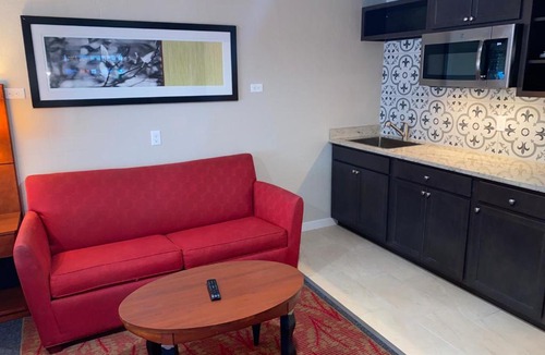 Alamosa Apartment | Bell & Main Studios 107