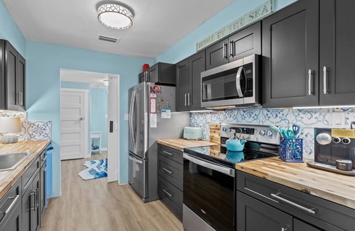 Cedar Key House | Blue Chair - Waterfront Dock w/Free Golf Cart!