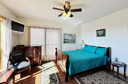 Edgemont Cabin | Blue Clouds RV & Cabins Resort