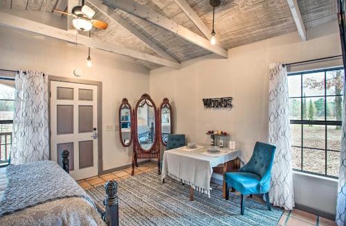 Pittsburg Apartment | ‘Blue Jay Cottage' - Pittsburg Studio on Winery!