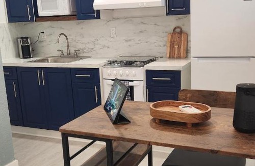 Miami Gardens Apartment | Blue Loft305