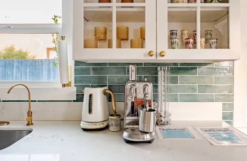 West University House | Blue Oasis Casita - Walk to University of Arizona. Luxe elevated & nontoxic home