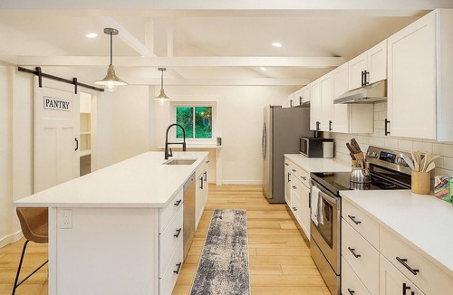 Union House | Blueberry Cabin 3bdrm near Alderbrook w/Hot Tub