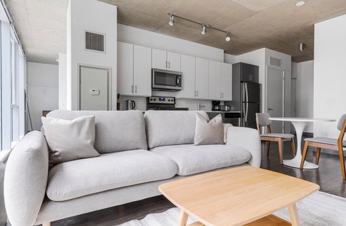 Downtown Chicago Apartment | Blueground | Chicago Loop, rooftop, nr Millennium Park
