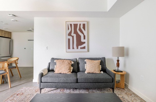 Downtown Berkeley Apartment | Blueground | Downtown Berkeley, rooftop, nr UC Berkeley