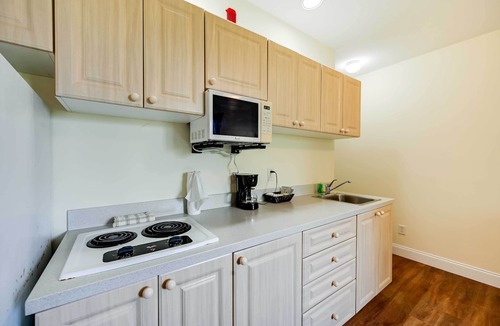 Naples Apartment | Boat, Bird & Bask: Studio 15 Mi to Everglades NP