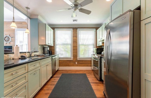Meadows House | Boomerang Boathouse