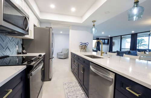 Beachview Country Club Estates Condo | Breathtaking Panoramic Gulf Views on Sanibel - Sundial D401