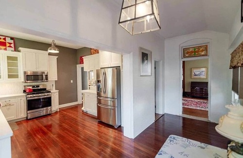 Atchison House | Bricks & Chance Luxury 5 BR home, NEAR Benedictine