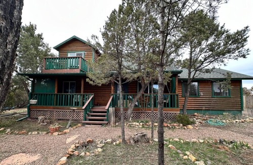 Overgaard Cabin | Buck Wild | Rustic cabin w/loft + bunkhouse