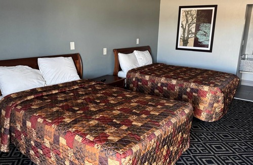 Columbus Hotel | Budgetel Inn & Suites