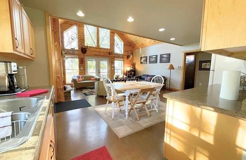 Butternut House | Butternut Lake Sunset Cabin