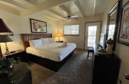 Mount Ida House | C1 - Mountain Harbor Lodge cottage on Lake Ouachita