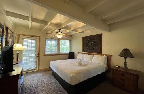 Mount Ida House | C6 - Mountain Harbor Forest View Lodge cottage
