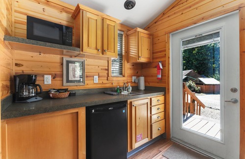 Union Cabin | Cabin #10