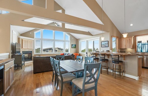 Oceanside House | Cape Crescent