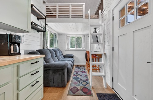 St. Augustine Cottage | Casa Caliente - Spa | Romantic Tiny Retreat Near Beaches & Old Town